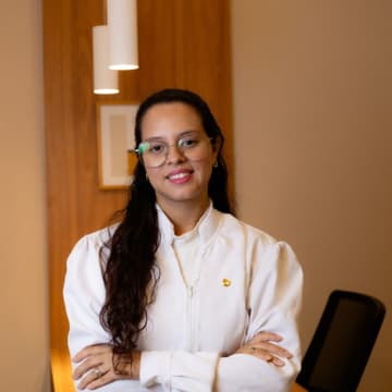 Cover Image for Menos vergonha, mais story - perca o medo das redes sociais.