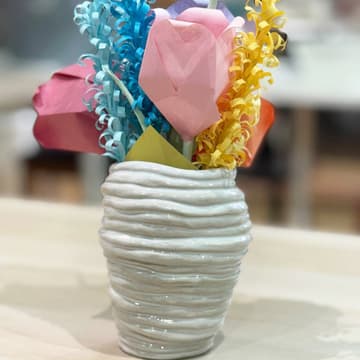 Cover Image for Ceramics Workshop "Fall in Love with Clay: Hand-built Vase!"