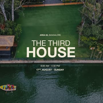Cover Image for THE THIRD HOUSE