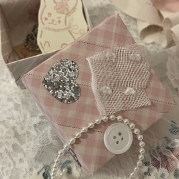 Cover Image for collage club: deco boxes & love notes with nabithoughts