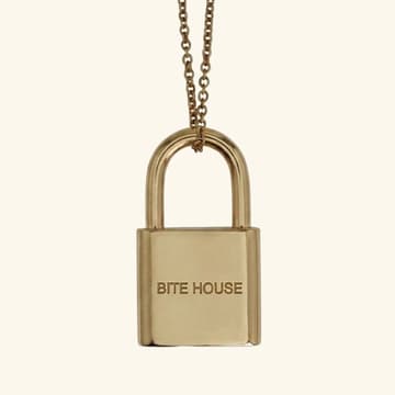 Cover Image for MOVE-IN DAY | CHAPTER 3: HOUSEMATES