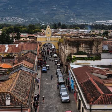 Cover Image for GUATEMALA: Entre fuego y agua! 6D - 5N
