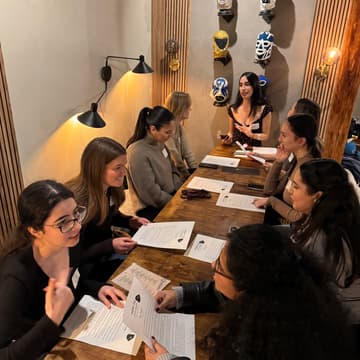 Cover Image for Learn English Juntas!