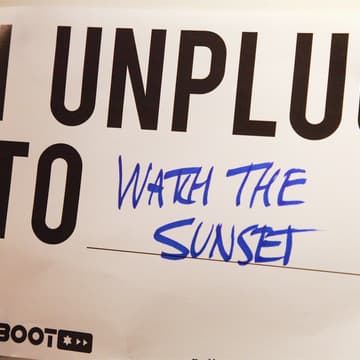 Cover Image for Shabbat Unplugged - Falling in Love…with the Moment