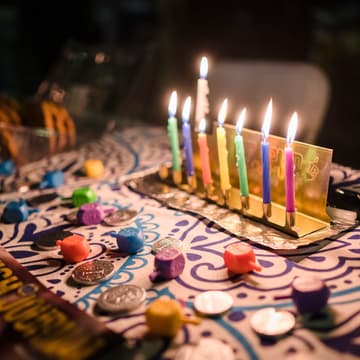 Cover Image for Chanukah on the Promenade
