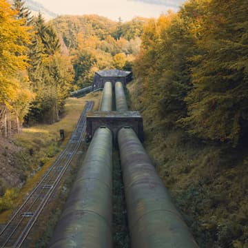 Cover Image for States Under Pressure: Resisting Federal Climate Rollbacks