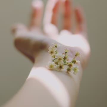 Cover Image for sacred feminine healing circle ♡