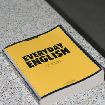 Cover Image for English Zoom: Conversation For All Levels