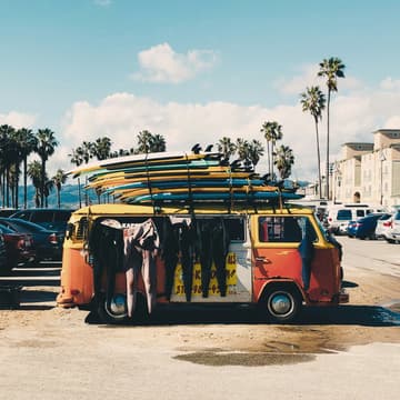 Cover Image for 🌊🏄‍♂️ WELCOME WEEKEND ERICEIRA — CEMS SURF TRIP