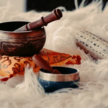 Cover Image for Dreaming Awake: A Sound Bath