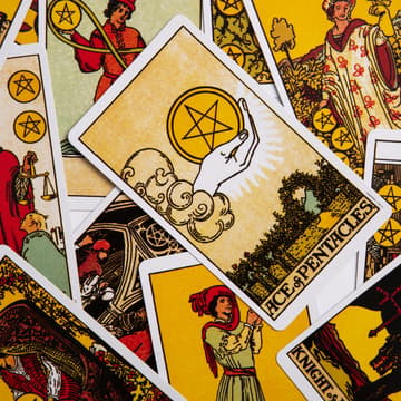 Cover Image for Coffee & Tarot