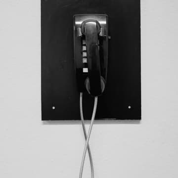 Cover Image for Guarantee Act Phone Banking