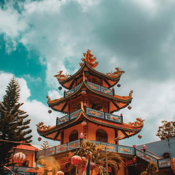 Cover Image for Vietnamese Talk: Culture + Language