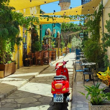 Cover Image for Make Your Own Mediterranean Perfume Workshop