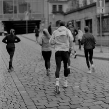 Cover Image for Morning Social Run & Coffee (+ running gear try on!)