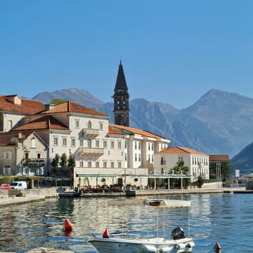 Cover Image for Discover Perast: Coffee by the Bay
