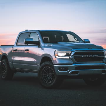 Cover Image for How to Build an Automotive Shopify Store That Scales