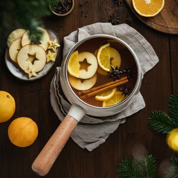 Cover Image for Artisan Autumn: Pumpkin Painting & Mulled Cider Bar
