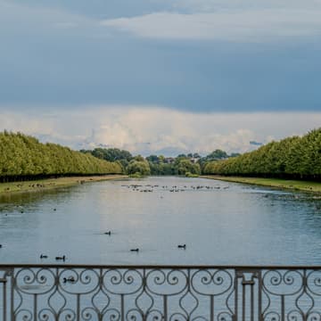 Cover Image for Hampton Court Palace trip