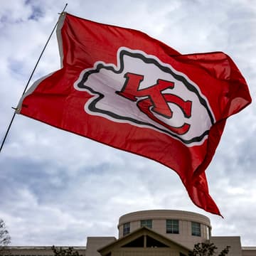 Cover Image for Chiefs In Seattle 🏈❤️💛