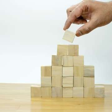Cover Image for Bonus: Private Markets Rundown w/ Cheryl Kolland, CEO @ Play Money
