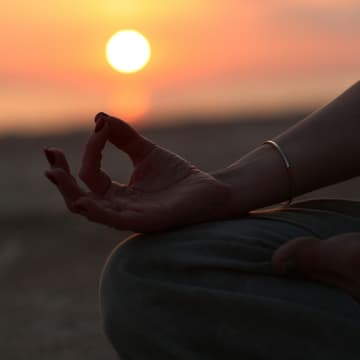 Cover Image for Sunrise Yoga & Sound Healing!