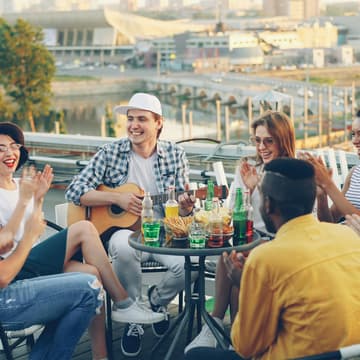 Cover Image for Karaoke at Bay Street