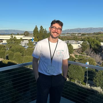 Cover Image for Growth Engineering with Cristi Dragan (Weekend - YC18)