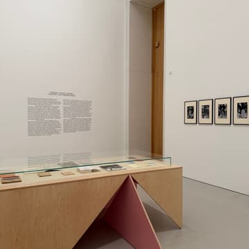 Cover Image for 08.11 Art Club: „Jesteś w sercu zmian. Surrealizm i antyfaszyzm” - MSN Warszawa