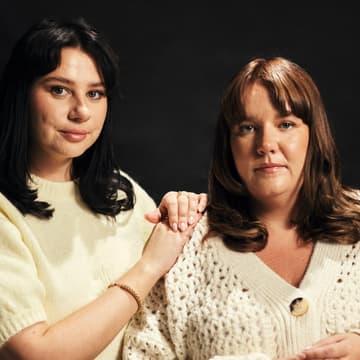 Cover Image for Förr eller senare känner du igen dig med Ida Höckerstrand och Sofie Hallberg