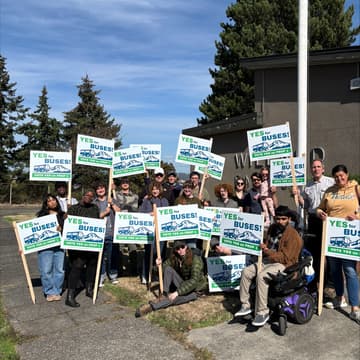 Cover Image for Keep Pierce Moving Doorknock
