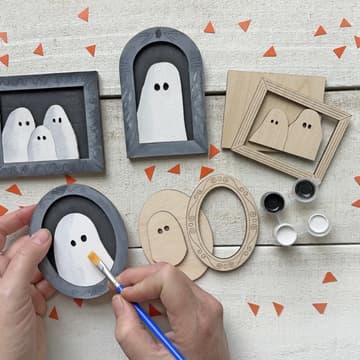 Cover Image for Halloween Craft Night