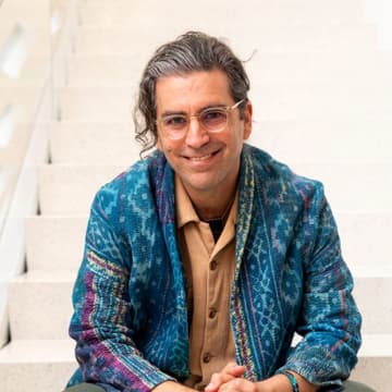 Cover Image for The Alchemy of AI Storytelling with Ari Kuschnir, Founder, m ss ng p eces