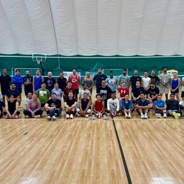 Cover Image for Sunday Intermediate Volleyball At Roeland Dome