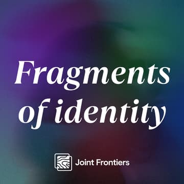 Omslagsbild för Fragments of identity