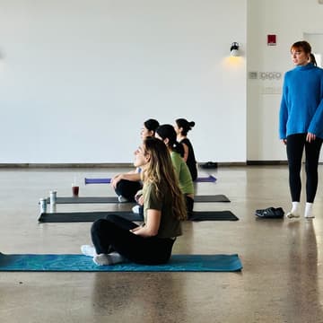 Cover Image for Wednesday Morning Yoga @ Sunset Park : 8 AM