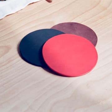 Cover Image for Make Your Own Leather Coasters