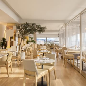 Cover Image for TikTok Shop Experts: A Roundtable Dinner with OverCast Digital and Amazon MCF