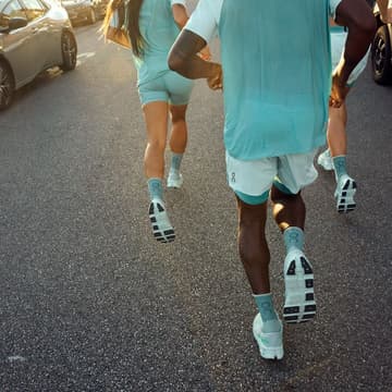 Imej Kulit untuk On Run Club Singapore