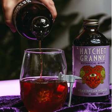 Cover Image for Memorial Day Sip & Mix: Free Botanical NA Cocktail Tasting with Hatchet Granny