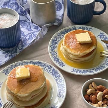 Cover Image for Sunday Slowdown: Coffee & Pancakes ☕🥞