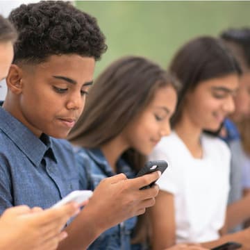 Cover Image for PEPS Parents of Adolescents & Teens Community Event: Mindful Teens -- Reducing Anxiety and Building Confidence in a Digital World