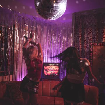 Cover Image for 🎤 Karaoke Chaos Night