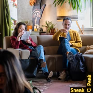 Cover Image for Offline Reading Party | Sneak Peak Pop-Up Space @Satellit