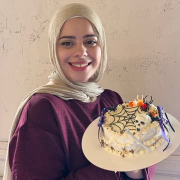 Cover Image for cake club: spooky cakes with barra