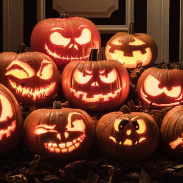 Cover Image for Halloween Pumpkin Carving