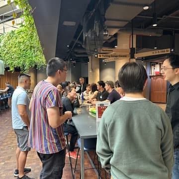 Cover Image for Chit Chat 聊聊天 + Chinese Checkers & Chess