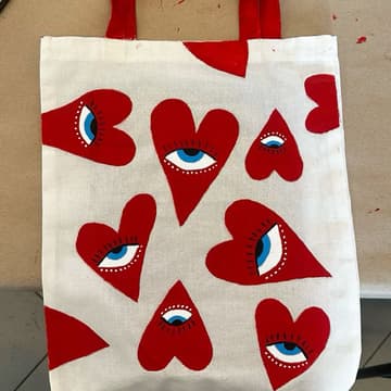 Cover Image for Craft Bar: Pinta tu totebag, cerámica o lienzo!