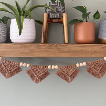 Cover Image for Make a Macramé Garland