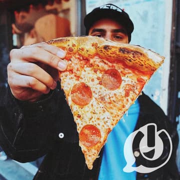 Cover Image for F*uck phones, let's make pizza | Club members